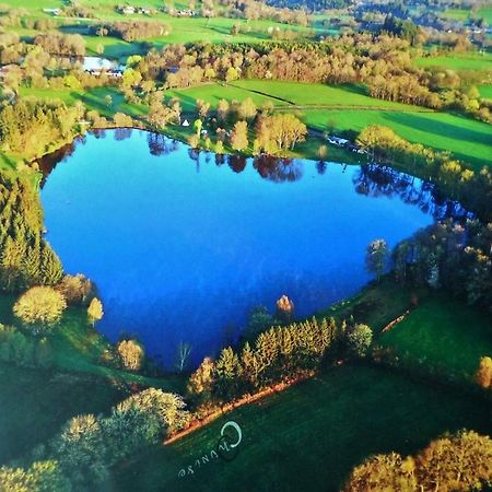 Готель Domaine Du Balbuzard Condat-en-Combraille Екстер'єр фото